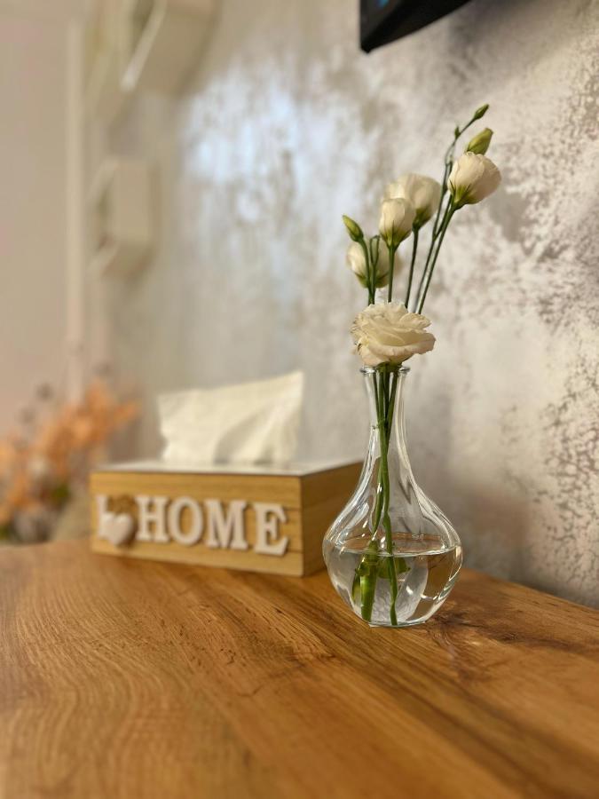 Studio 118 - A Luxury Place,10Min Walk To City Center Temesvár Kültér fotó